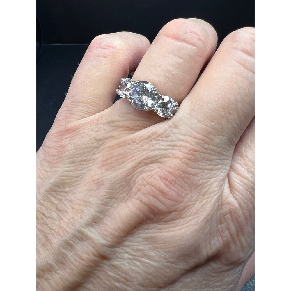 Vintage 3 stone CZ sterling silver ring size 7 - Picture 16 of 16